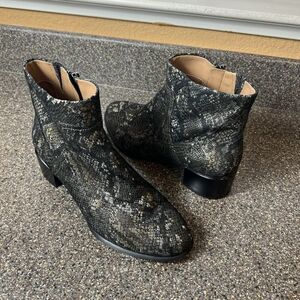 Vionic Women's 8 Snake Skin Print Leather Comfort Casual Chunky Heel Ankle Boots